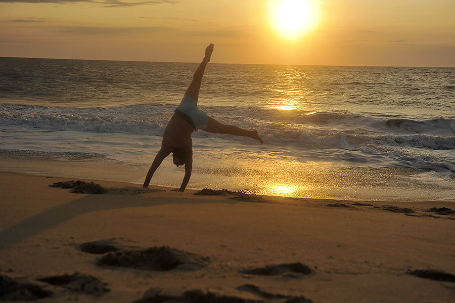 hannah-beach-cartwheel4site.jpg